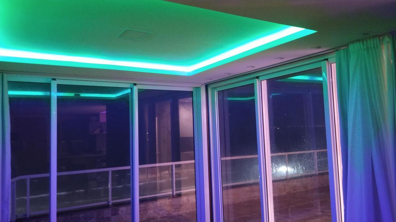 Apartamento De Cobertura Frente Para O Mar Itapema Luaran gambar