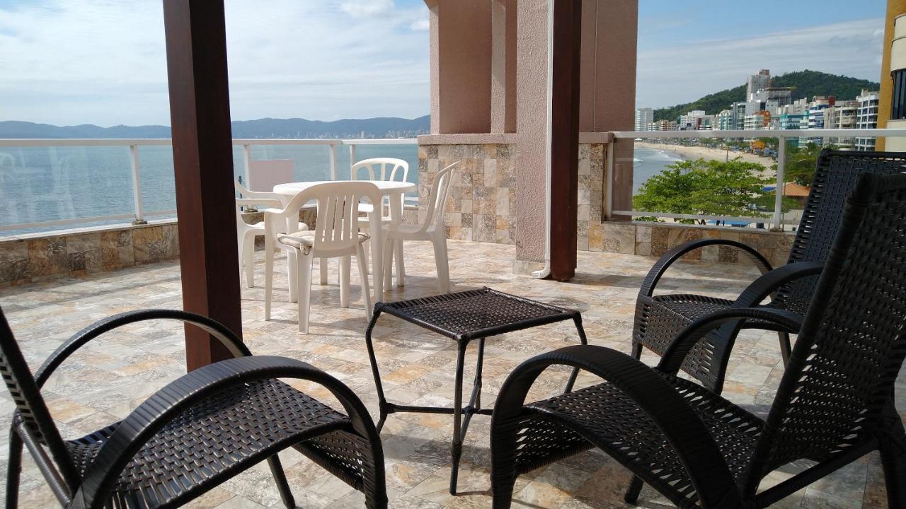 Apartamento De Cobertura Frente Para O Mar Itapema Luaran gambar