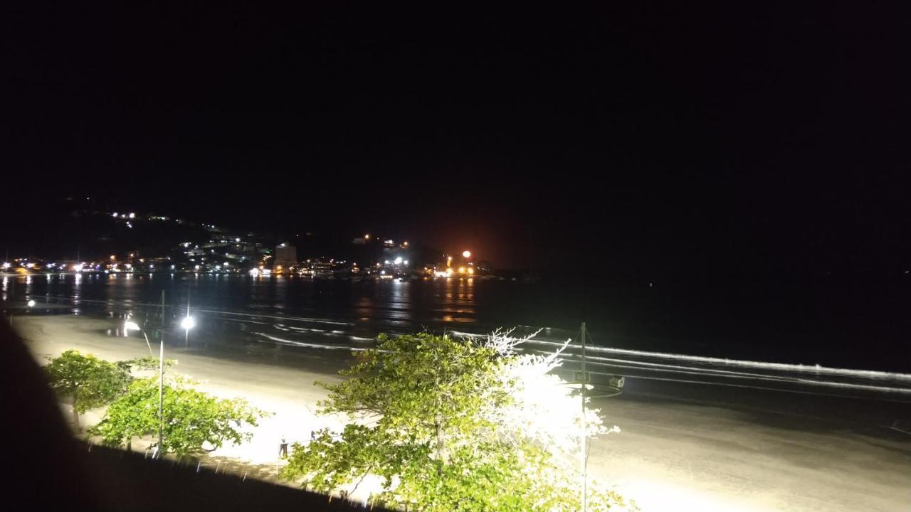 Apartamento De Cobertura Frente Para O Mar Itapema Luaran gambar