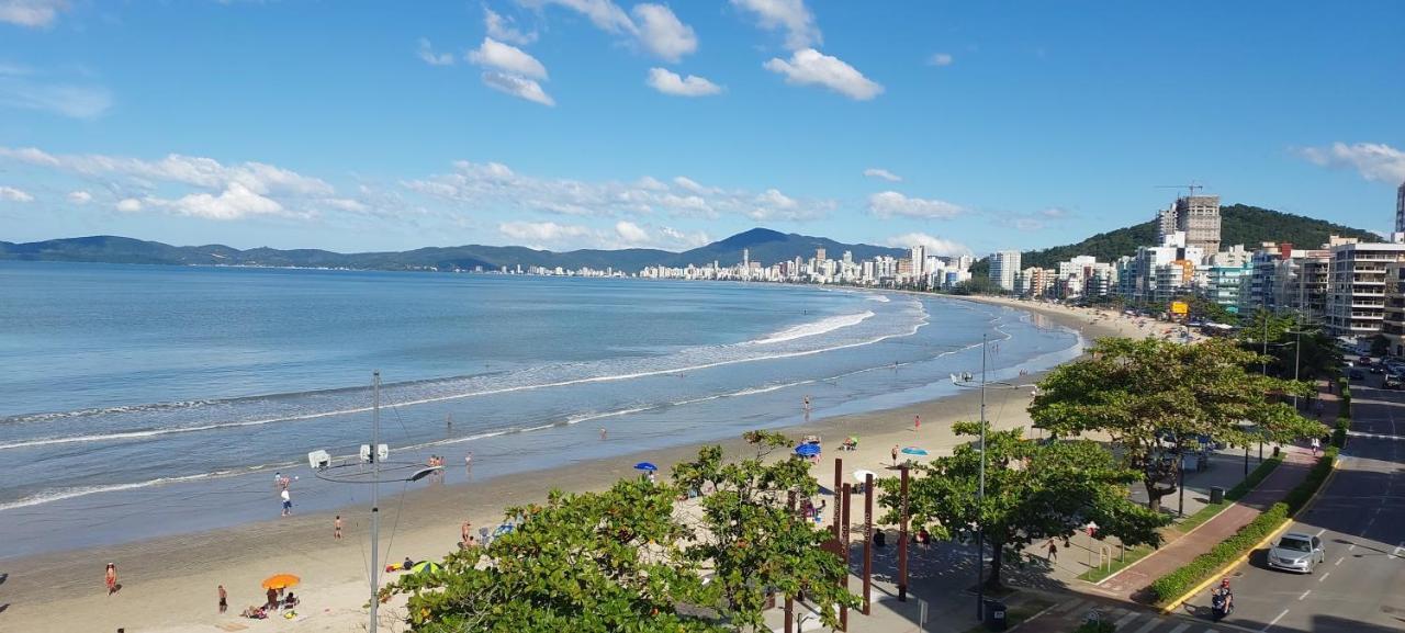Apartamento De Cobertura Frente Para O Mar Itapema Luaran gambar