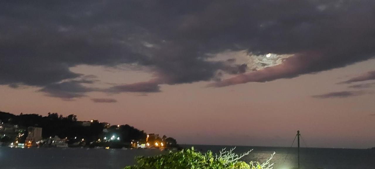 Apartamento De Cobertura Frente Para O Mar Itapema Luaran gambar