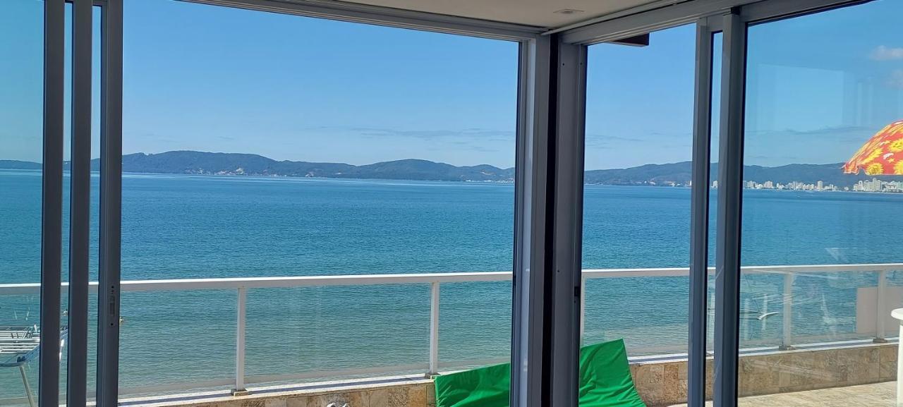 Apartamento De Cobertura Frente Para O Mar Itapema Luaran gambar